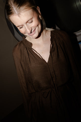 SURI DRESS BROWN