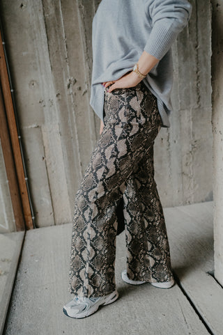 AMY TROUSERS SNAKEPRINT