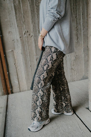 AMY TROUSERS SNAKEPRINT