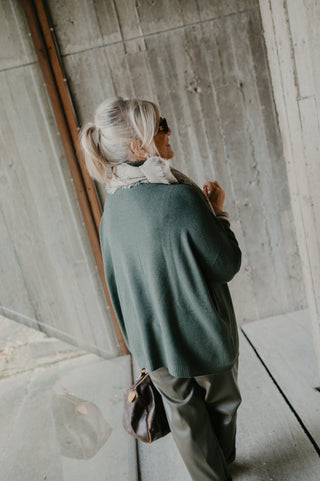 IZZY TURTLENECK KNIT KHAKI