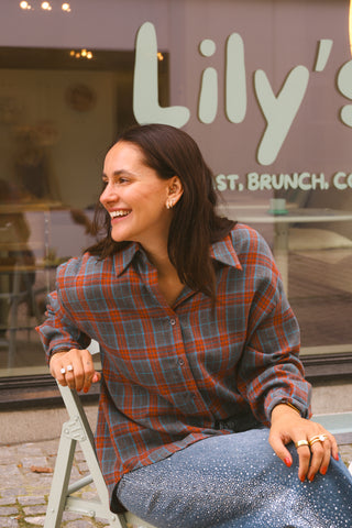 SOFIA SHIRT CHECKERED GREY/RED