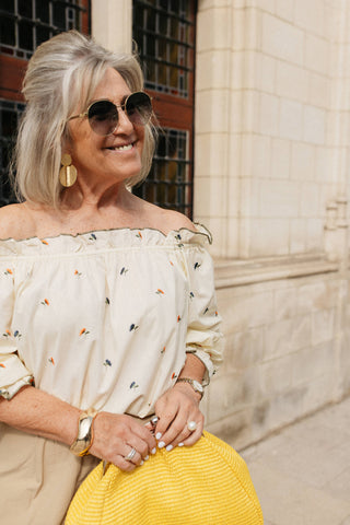 LILI OFF-SHOULDER BLOUSE