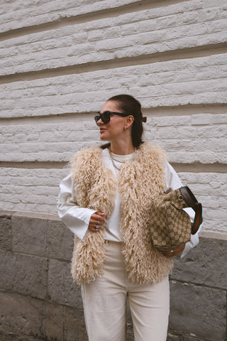 BOWIE SLEEVELESS TEDDY JACKET BEIGE