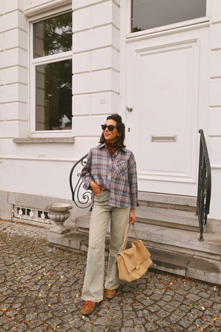 LUX DIRTY DENIM JEANS