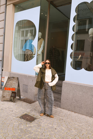 MILO SLEEVELESS LEATHER JACKET KHAKI
