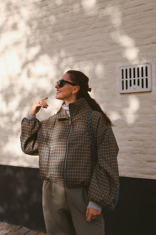 PIPPA CHECKED BOMBER JACKET KHAKI/BEIGE
