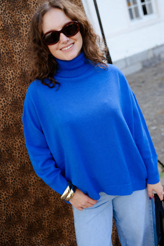 IZZY TURTLENECK KNIT AZURE