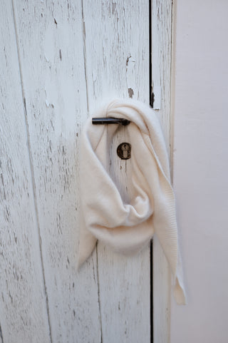 LEON SCARF ECRU