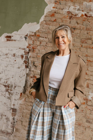 SAM CROPPED BLAZER BROWN