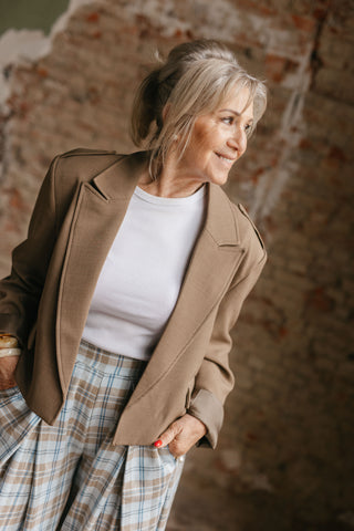 SAM CROPPED BLAZER BROWN