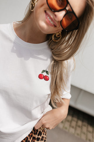 CHERRY T-SHIRT