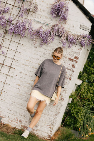 LOU GRAPHIC T-SHIRT WASHED GREY