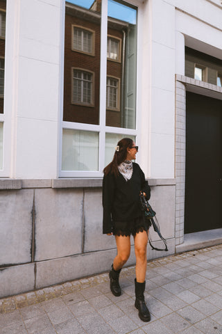 CORA LACE SHORT BLACK